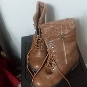 Fall boots